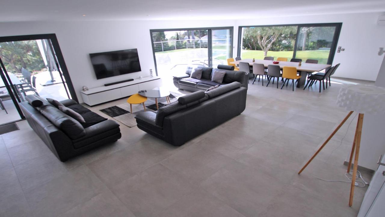 Villa Chantoiseau Les Issambres Exteriör bild